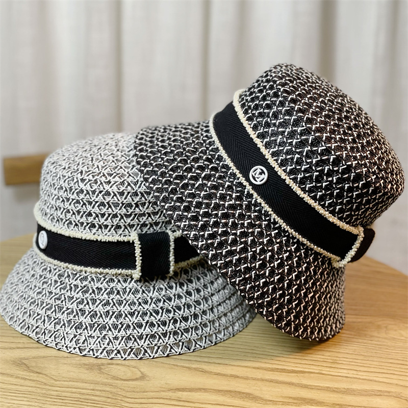 Travel Accessories With Toddler - Yürümeye başlayan çocuklar hasır güneş şapkası