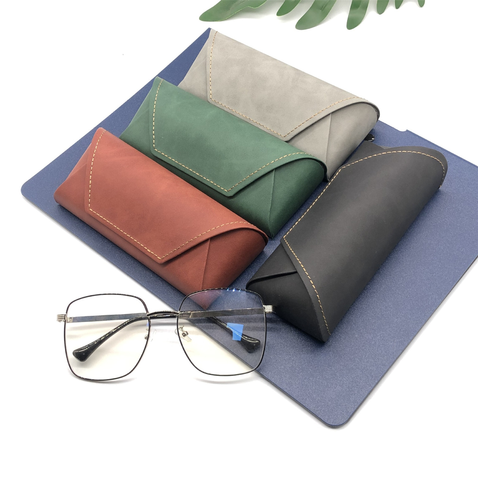 Gözlük Kutusu Pu + Metal Gözlü - Travel Accessories Gift Ideas incelemesi ve fiyatı